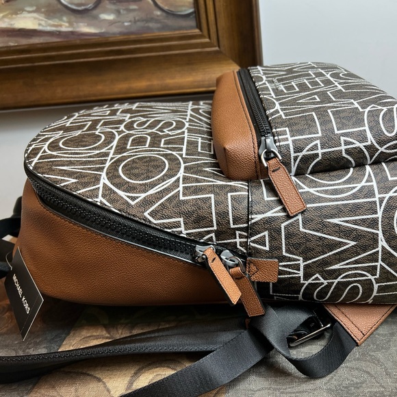 Michael Kors Cooper Large Signature PVC Graphic Logo Backpack Book bag - Picture 4 of 7